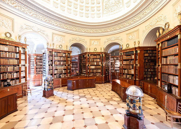 Blick in die Bibliothek des Stiftes Klosterneuburg